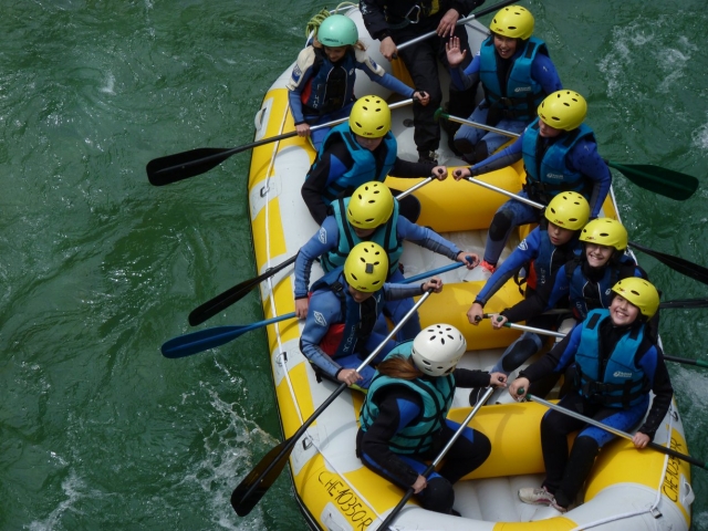  Rafting-Gruppe auf dem Floß